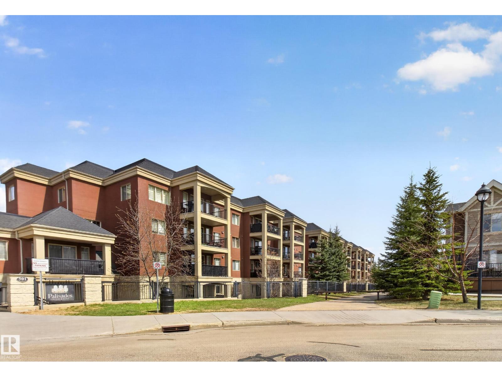 301-501 Palisades Way, Sherwood Park, AB, T8H0H8