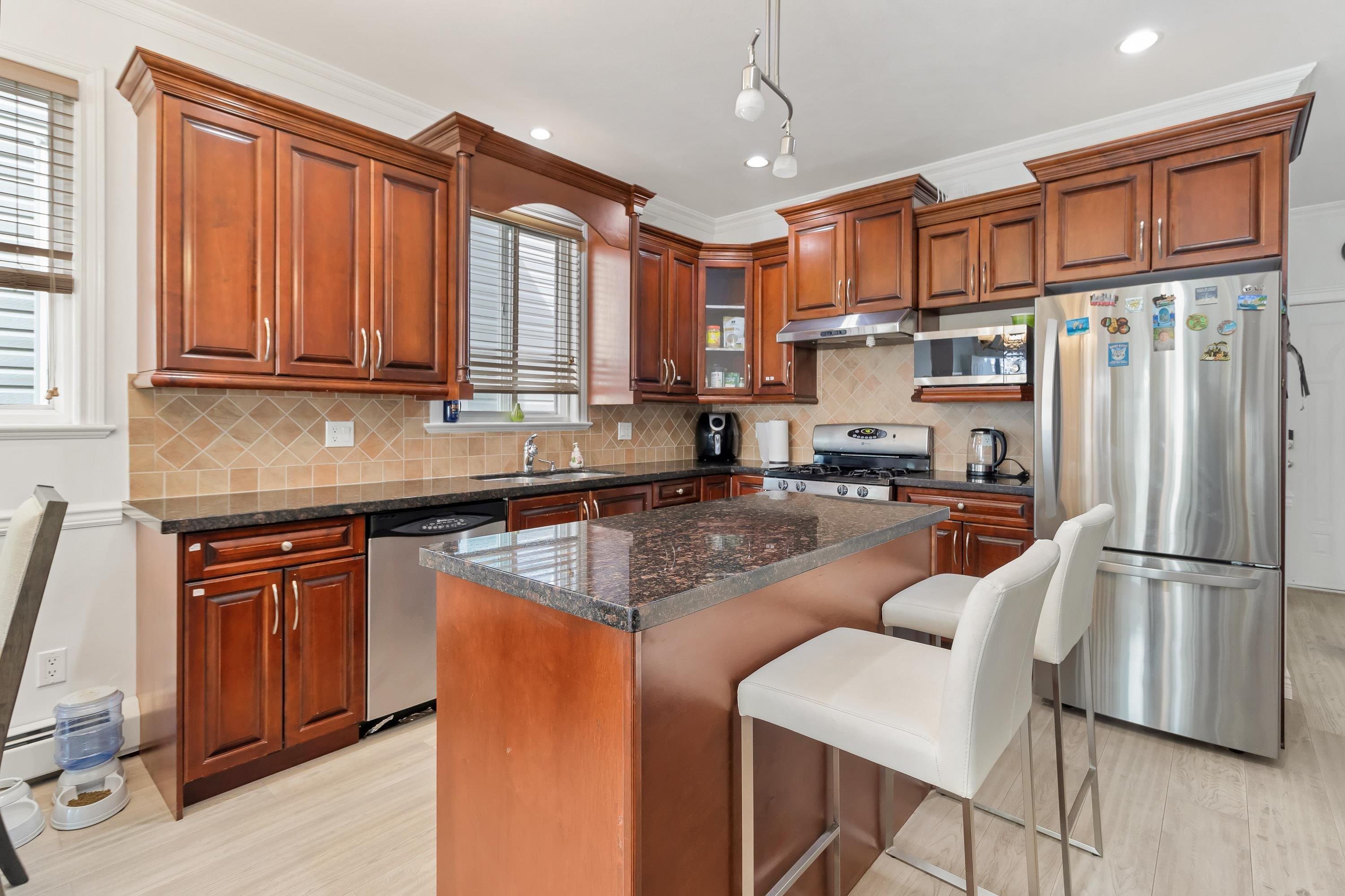Additional image 4 of 6999 144a Street, Surrey, BC, V3S 2X8