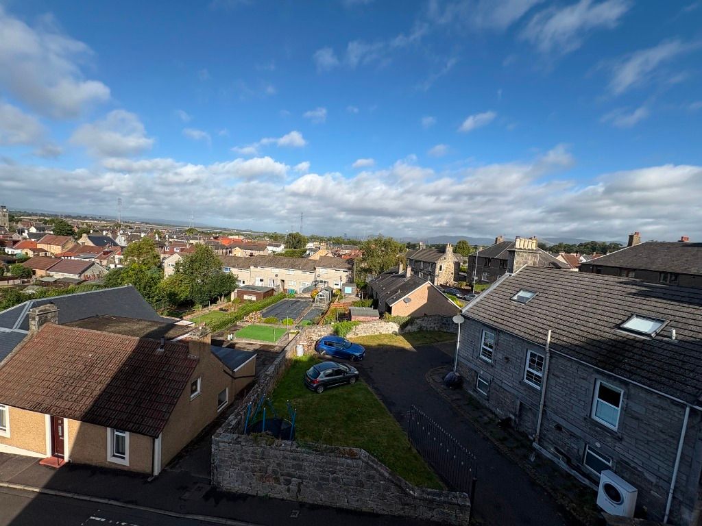 Additional image 9 of 2 bed flat to rentRegent Street, Kincardine, Fife FK10