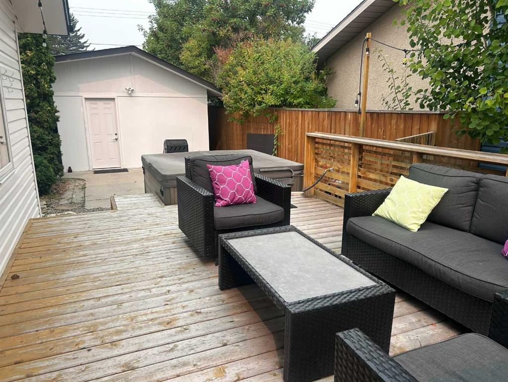 Additional image 6 of 5923 Londonderry Crescent SW, Calgary, AB, T3E 5X7