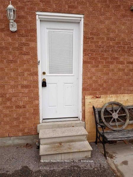 Additional image 5 of Lower-895 Liverpool Road, Pickering, ON, L1W 1S5