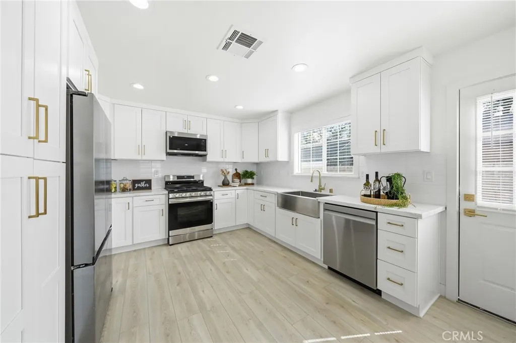 Additional image 76 of 305 N College Drive, La Habra, CA 90631