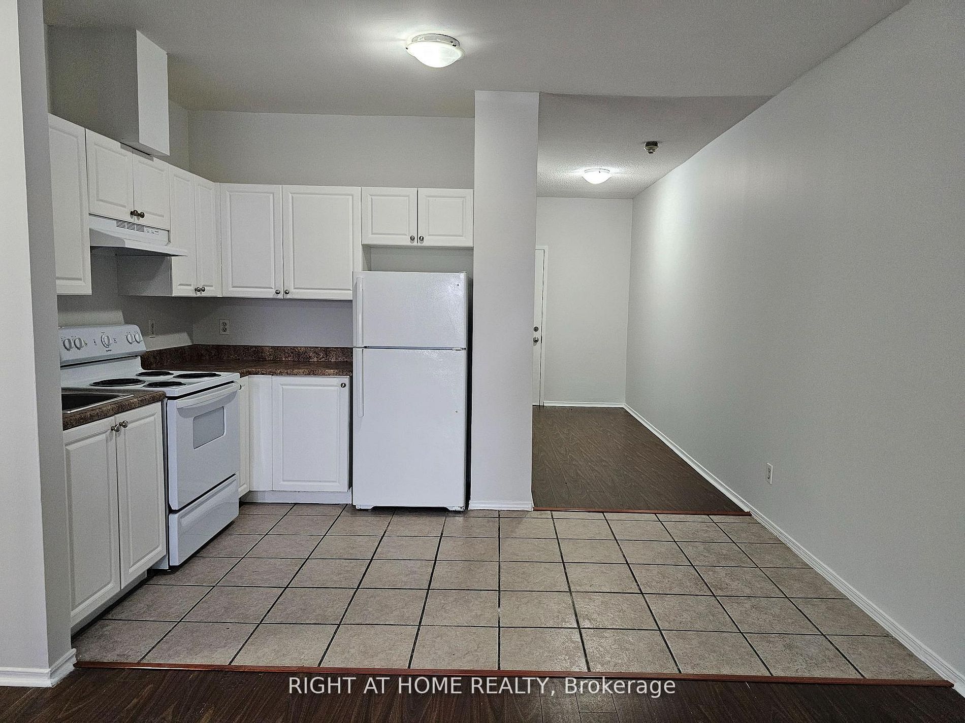 Additional image 5 of 307-1801 Eglinton Avenue W, Toronto, ON, M6E 2H7