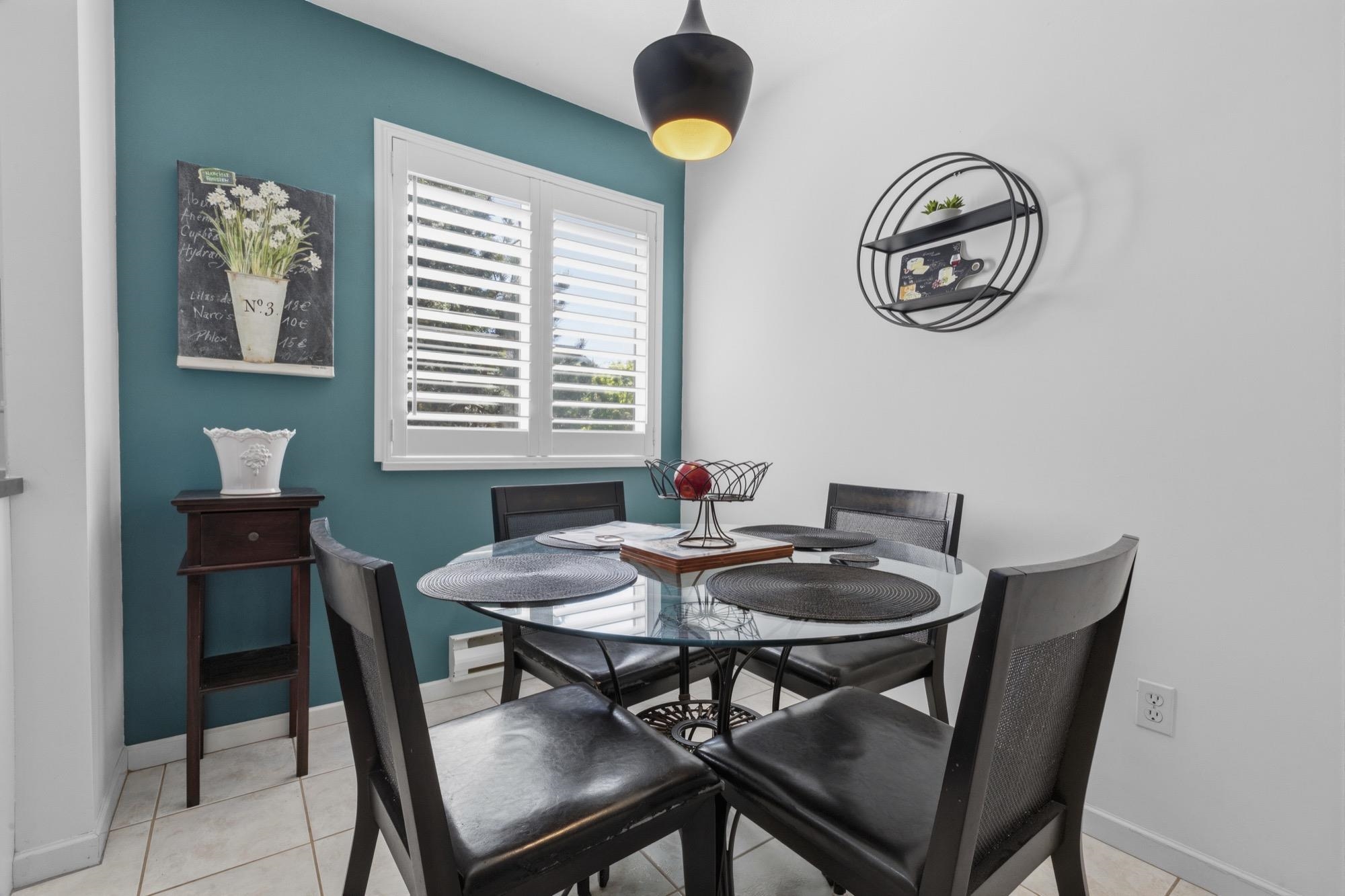 Additional image 3 of 205-1533 Best Street, White Rock, BC, V4B 4E9