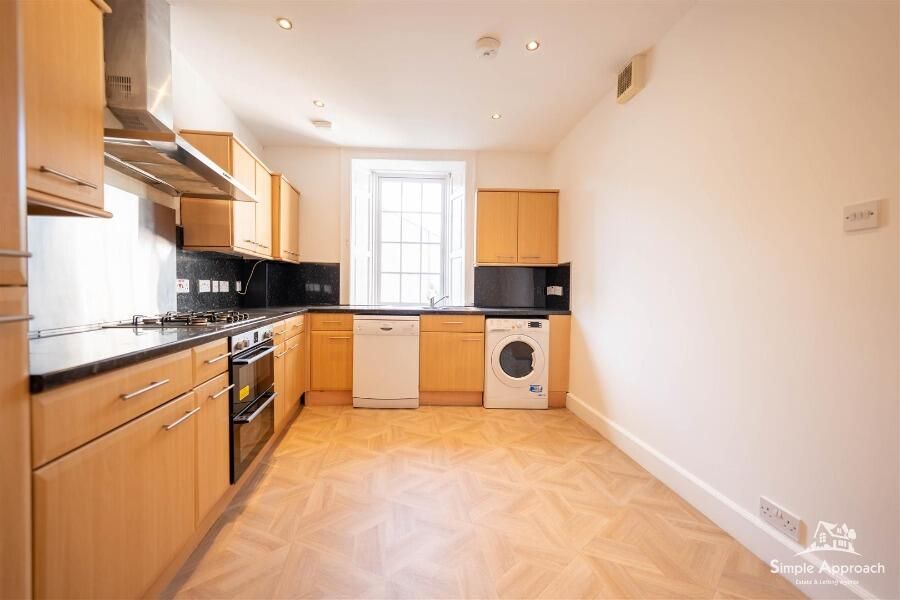 Additional image 10 of 3 bed flat to rentCharlotte Street, Perth PH1