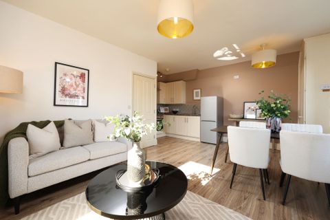 Flat 2, 23 Downend Road, Bristol BS7