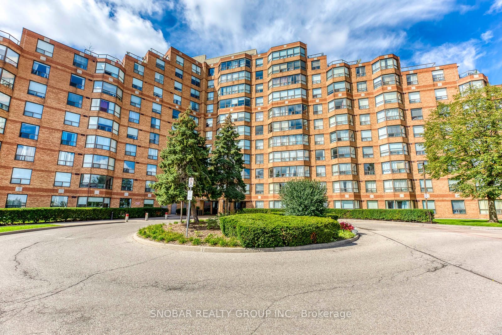206-6 Humberline Drive, Toronto, ON, M9W 6X8