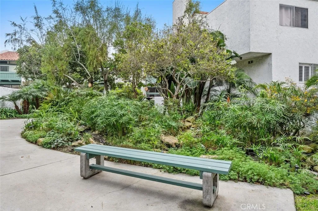 Additional image 37 of 4916 McConnell Avenue, Los Angeles, CA 90066