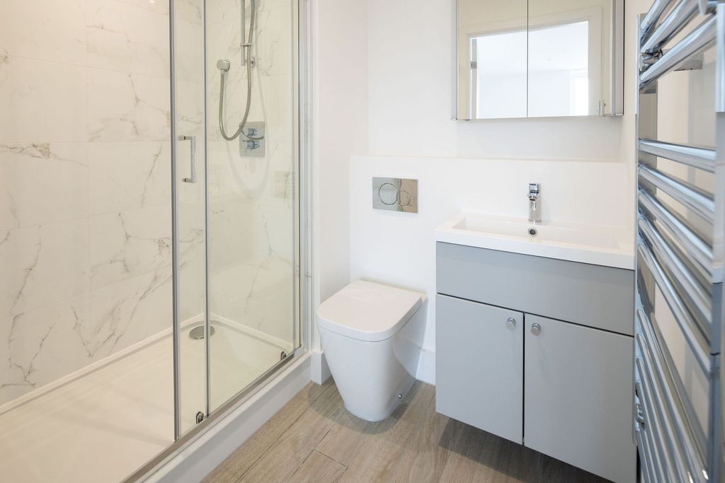 Additional image 7 of 1 bed flat to rent5 The Spire, St Helier JE2