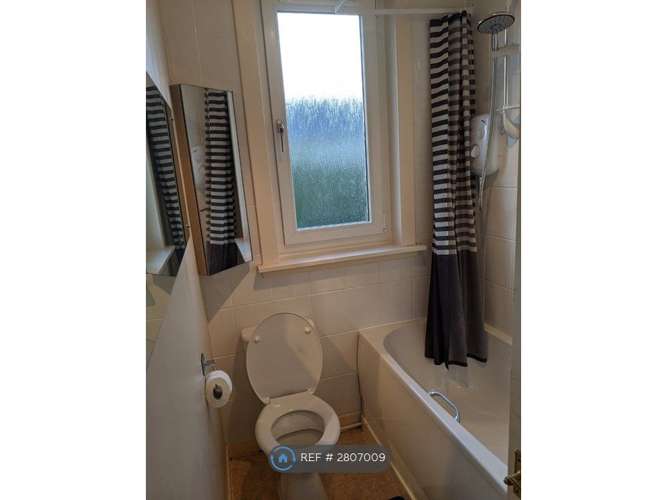 Additional image 6 of 2 bed flat to rentMill Grove, Hamilton ML3