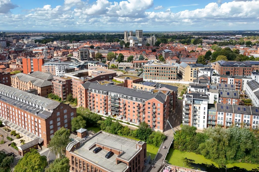 2 bed flat for saleLeetham House, Hungate, York YO1