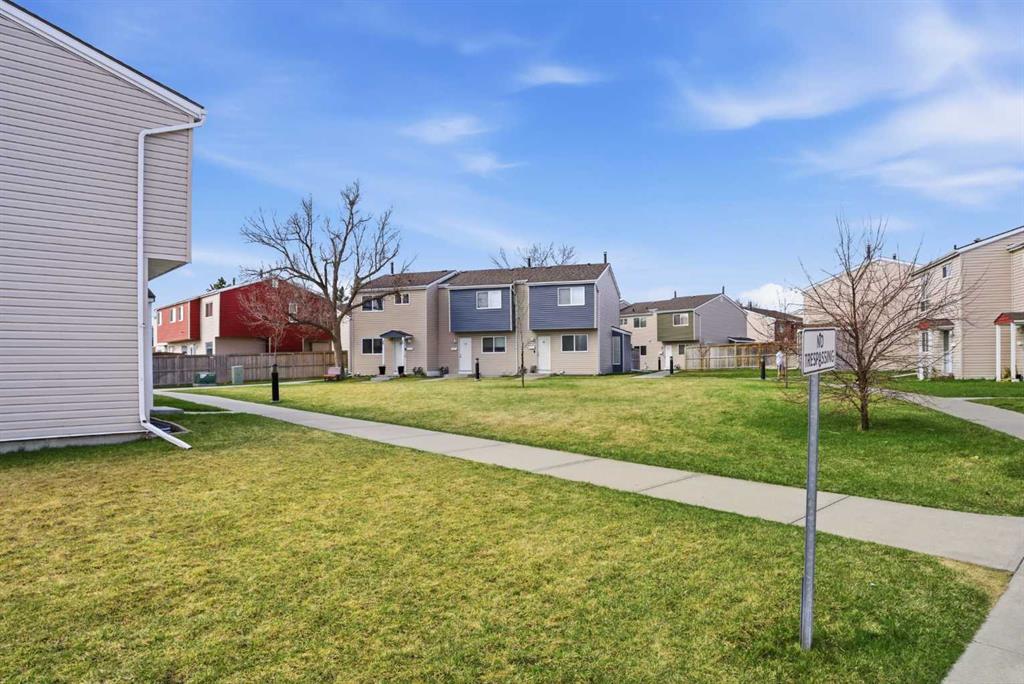 Additional image 6 of 49-5425 Pensacola Crescent SE, Calgary, AB, T2A2G5