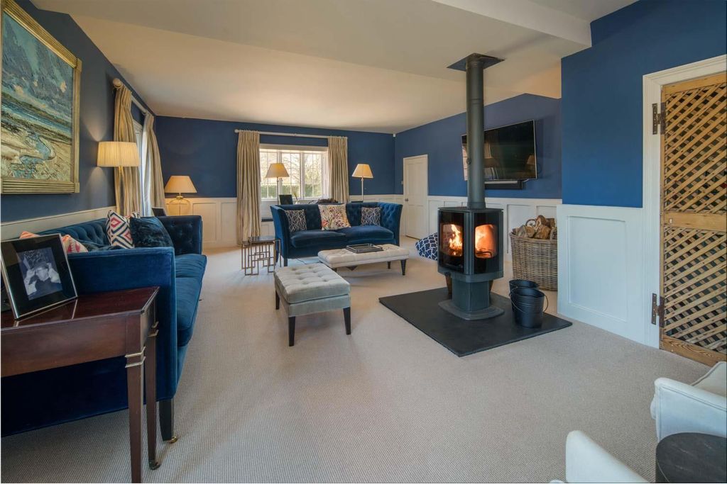 Additional image 6 of 6 bed detached house for saleCalbourne, Isle Of Wight PO30