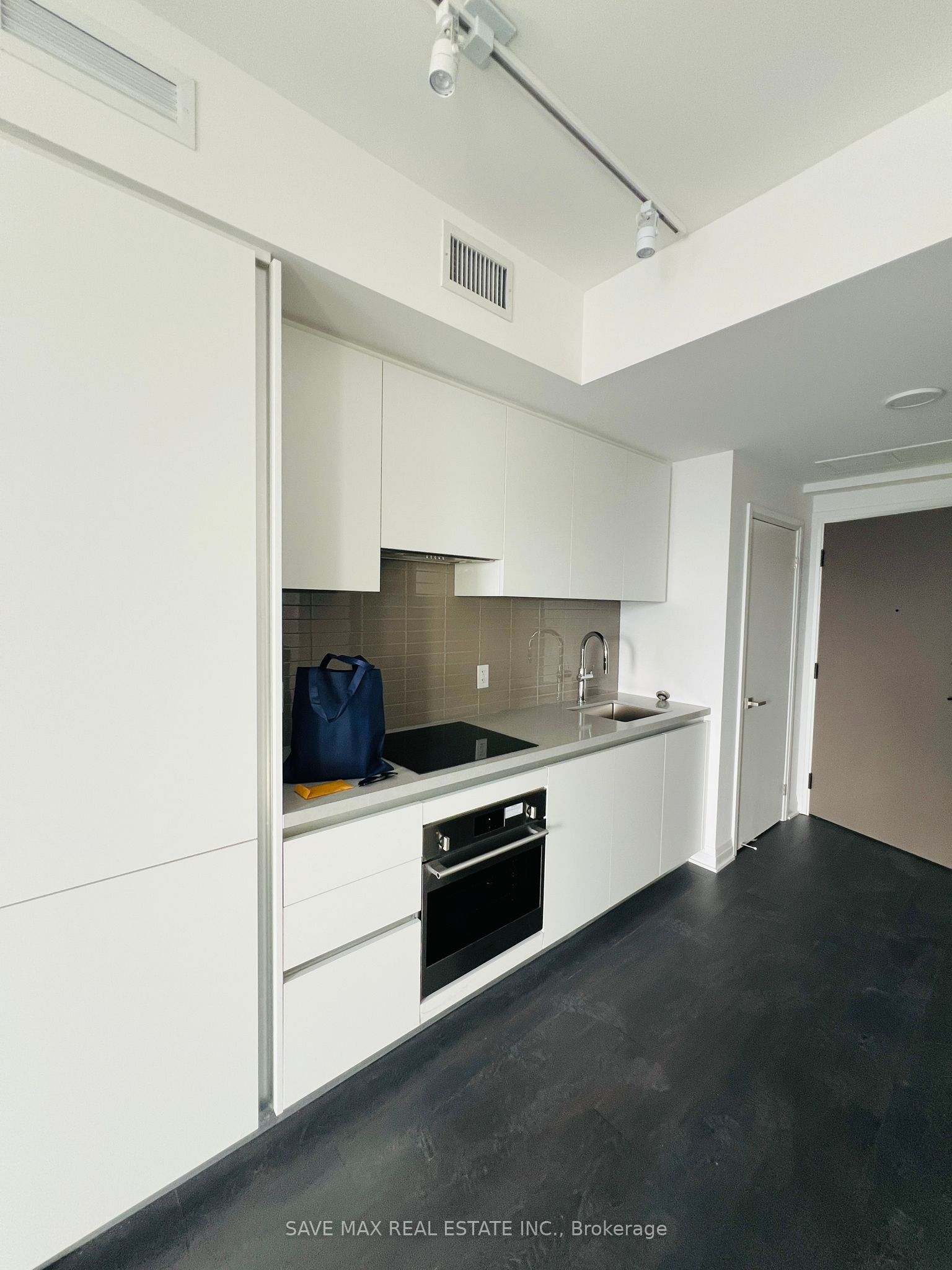 Additional image 4 of 5208-4015 The Exchange N/a, Mississauga, ON, L5B 0N9