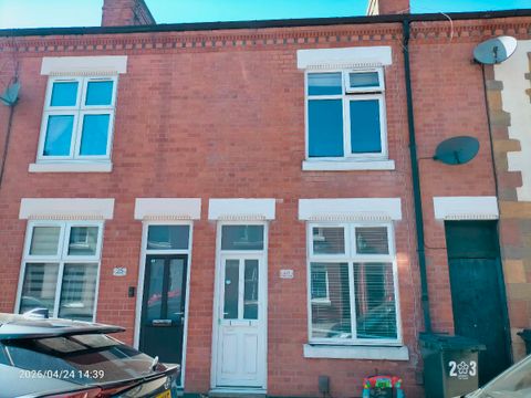Bolton Road, Leicester LE3