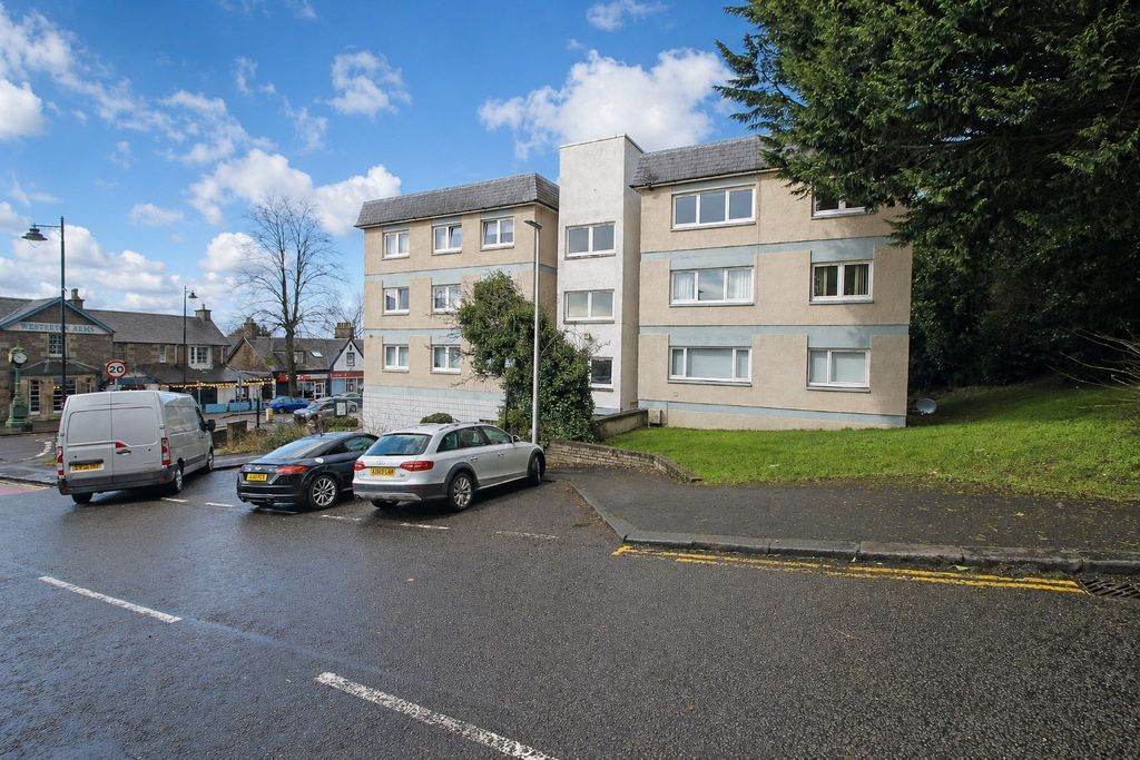 2 bed flat to rentWell Road, Bridge Of Allan FK9