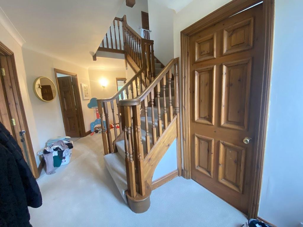 Additional image 4 of 5 bed detached house to rentRossett Holt Grove, Harrogate HG2