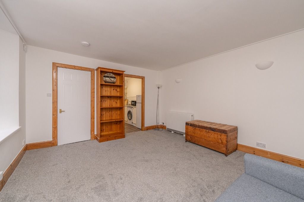 Additional image 5 of 2 bed flat to rentJames Court, Central, Edinburgh EH1
