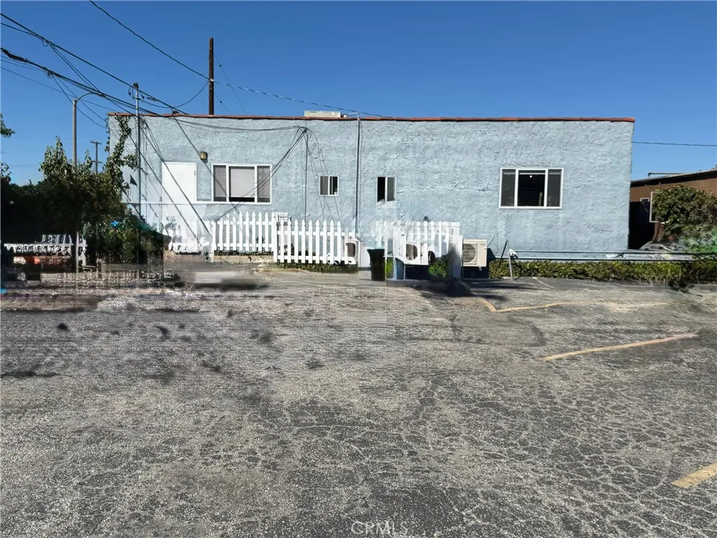 3018 Pico Boulevard, Santa Monica, CA 90405