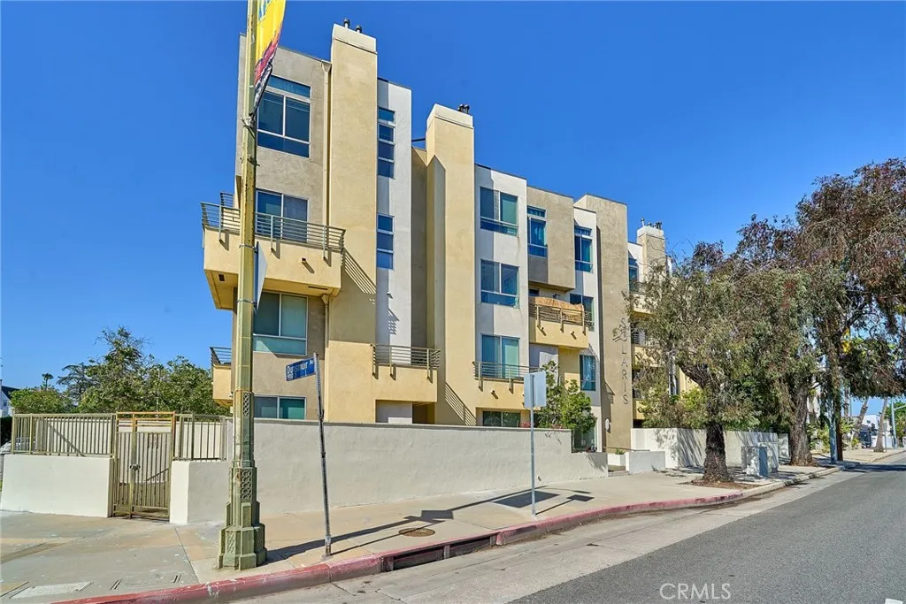 Additional image 62 of 5525 W Olympic Boulevard Unit 202, Los Angeles, CA 90036