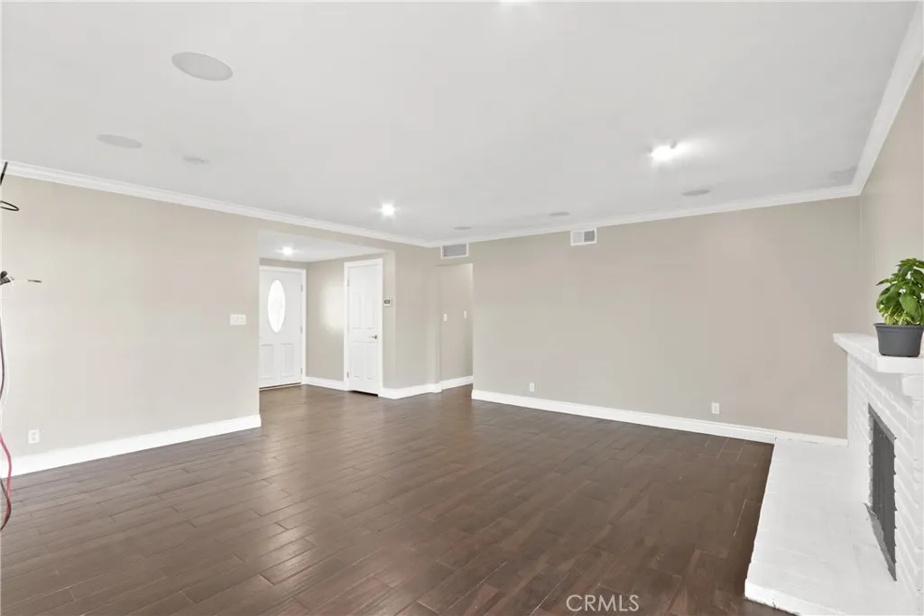 Additional image 4 of 2455 E Westport Circle, Anaheim, CA 92806