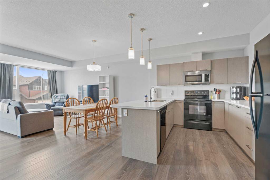 Additional image 6 of 52 Saddlestone Drive NE, Calgary, AB, T3J 0W4
