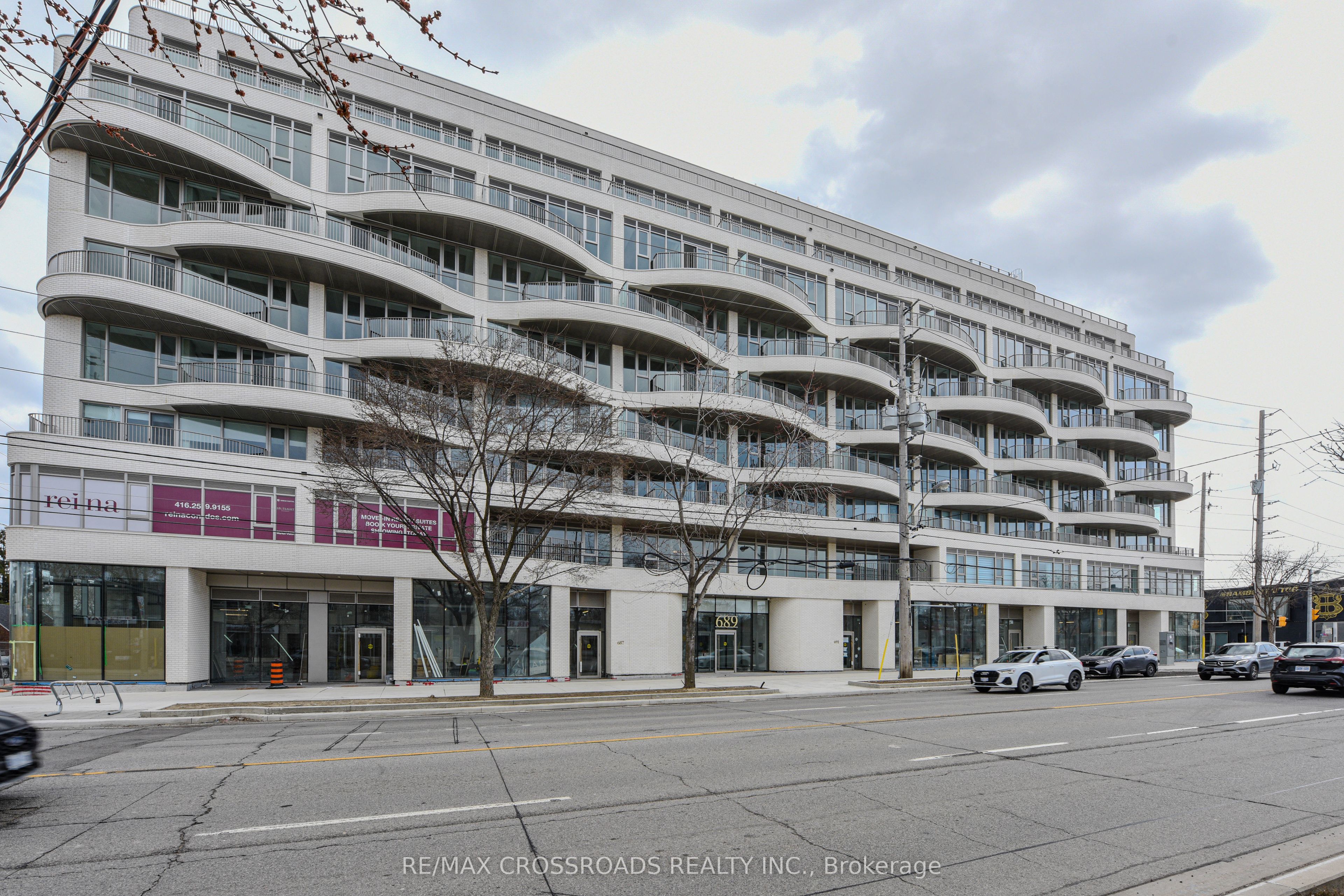 520-689 The Queensway Drive, Toronto, ON, M8Y 1L1