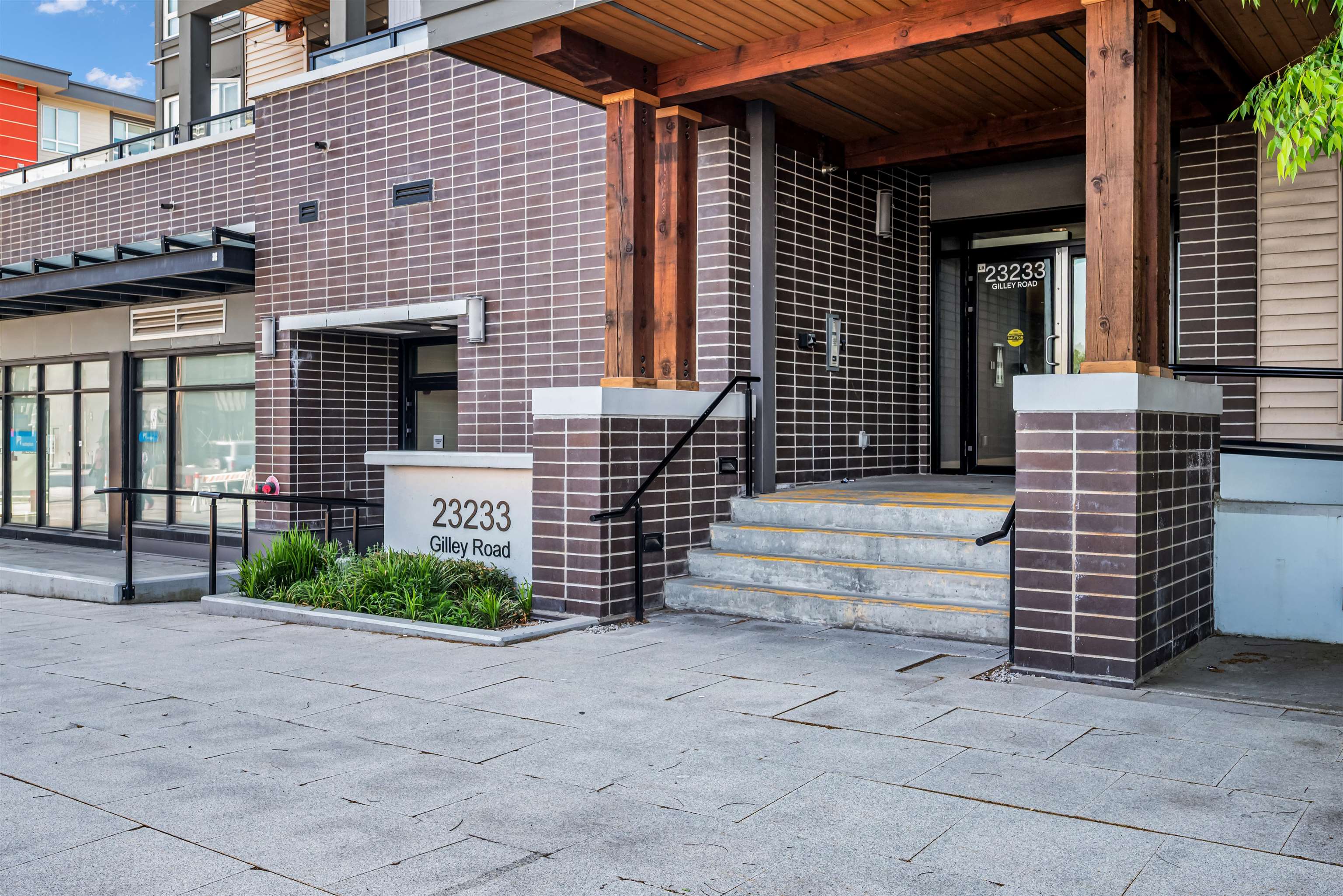 Additional image 3 of 402-23233 Gilley Road, Richmond, BC, V6V 1E6