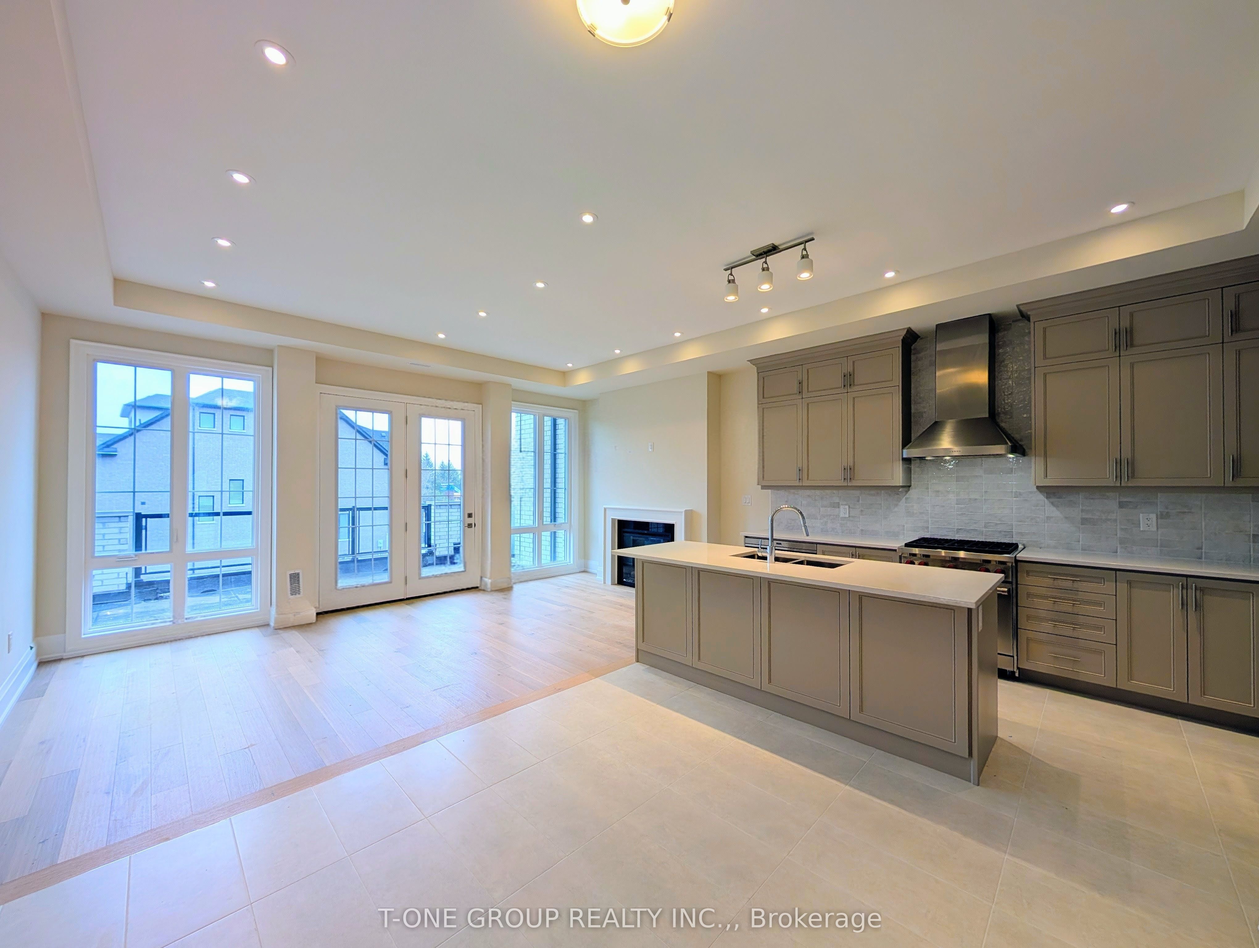 Additional image 3 of 417 York Downs Boulevard, Markham, ON, L6C 3R5