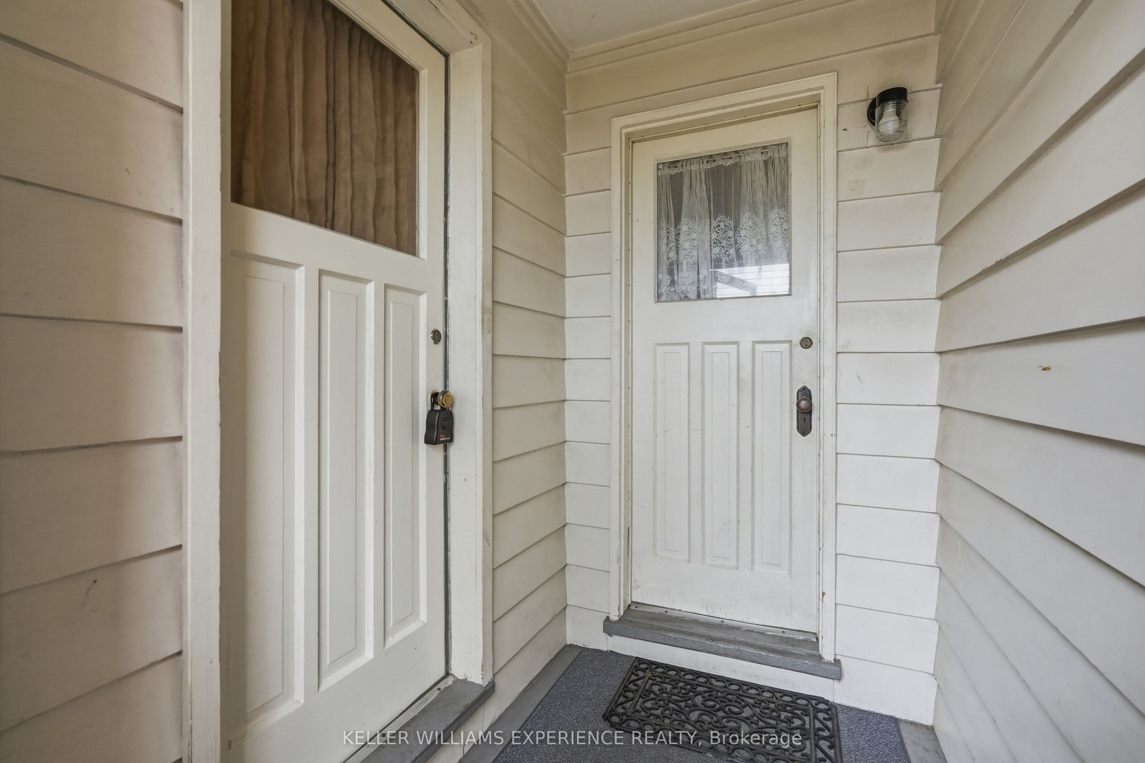 Additional image 3 of 98 Donald Street, Barrie, ON, L4N 1E3