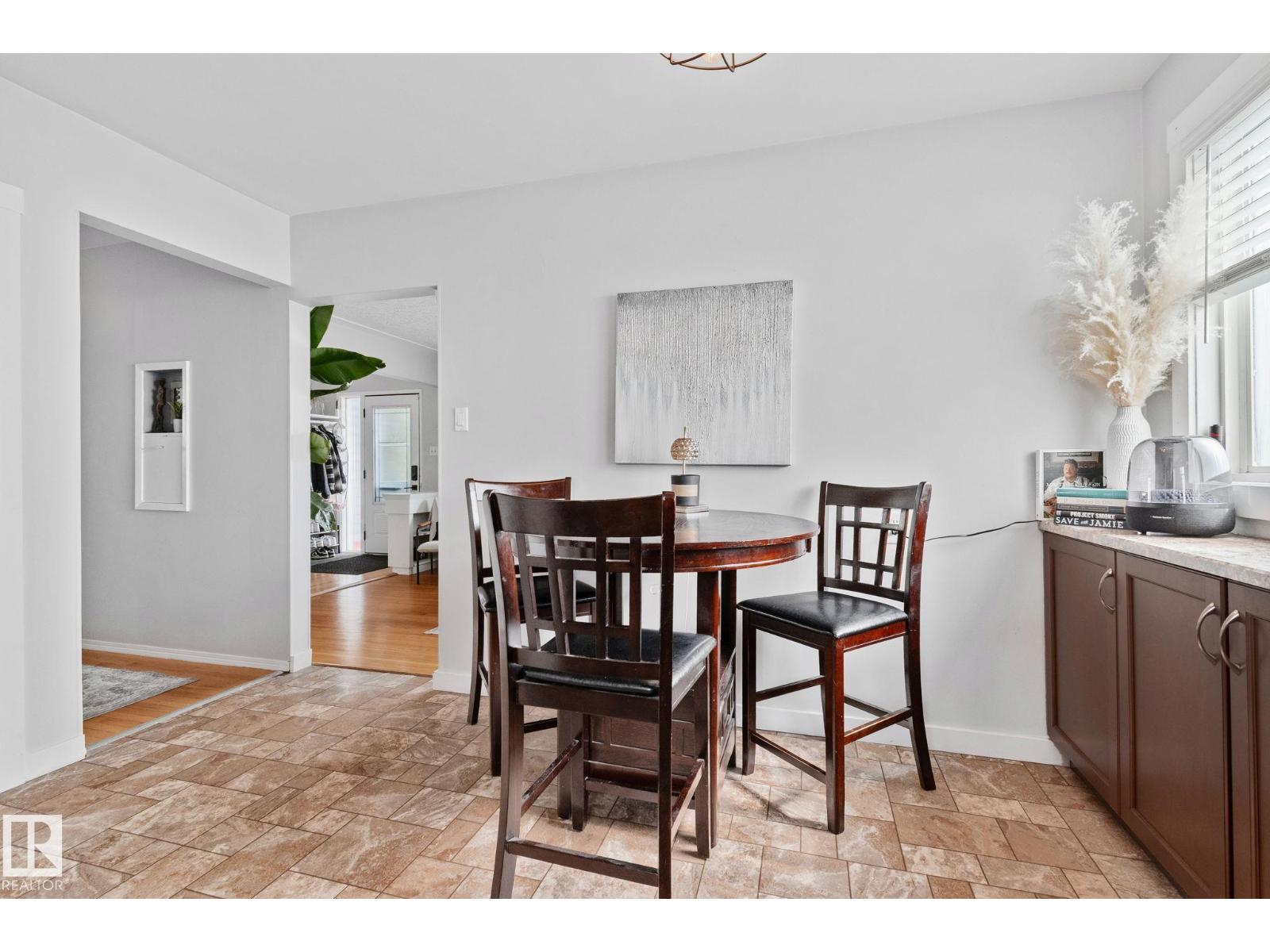 Additional image 5 of 13516 104a Street NW, Edmonton, AB, T5E4R2