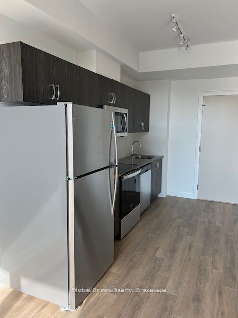 Additional image 5 of 410-10 Meadowglen Place, Toronto, ON, M1G 0A8