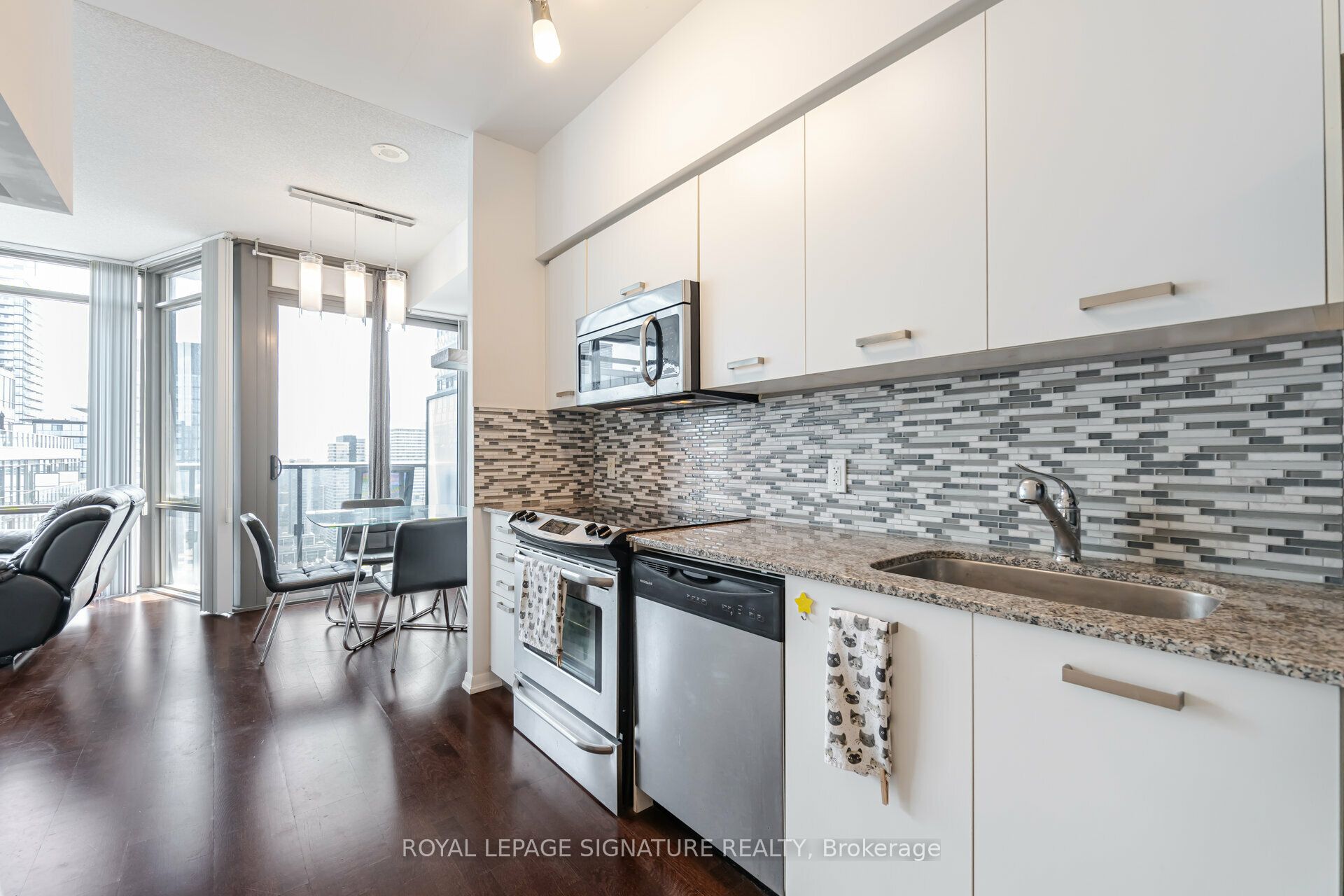 Additional image 6 of 3307-832 Bay Street, Toronto, ON, M5S 1Z6