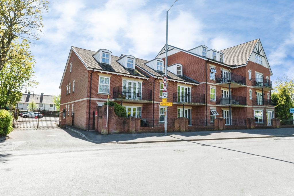 2 bed flat for saleHigher Green, Poulton-Le-Fylde FY6