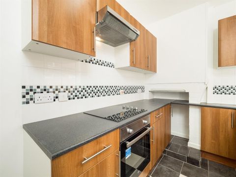 Laurie Avenue, Nottingham NG7