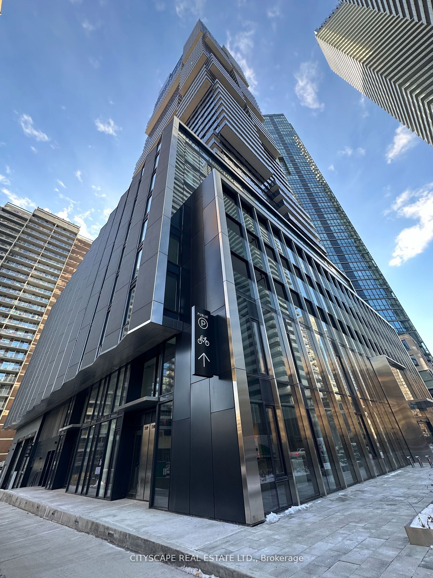 TH08-55 Charles Street E, Toronto, ON, M4Y 0J1
