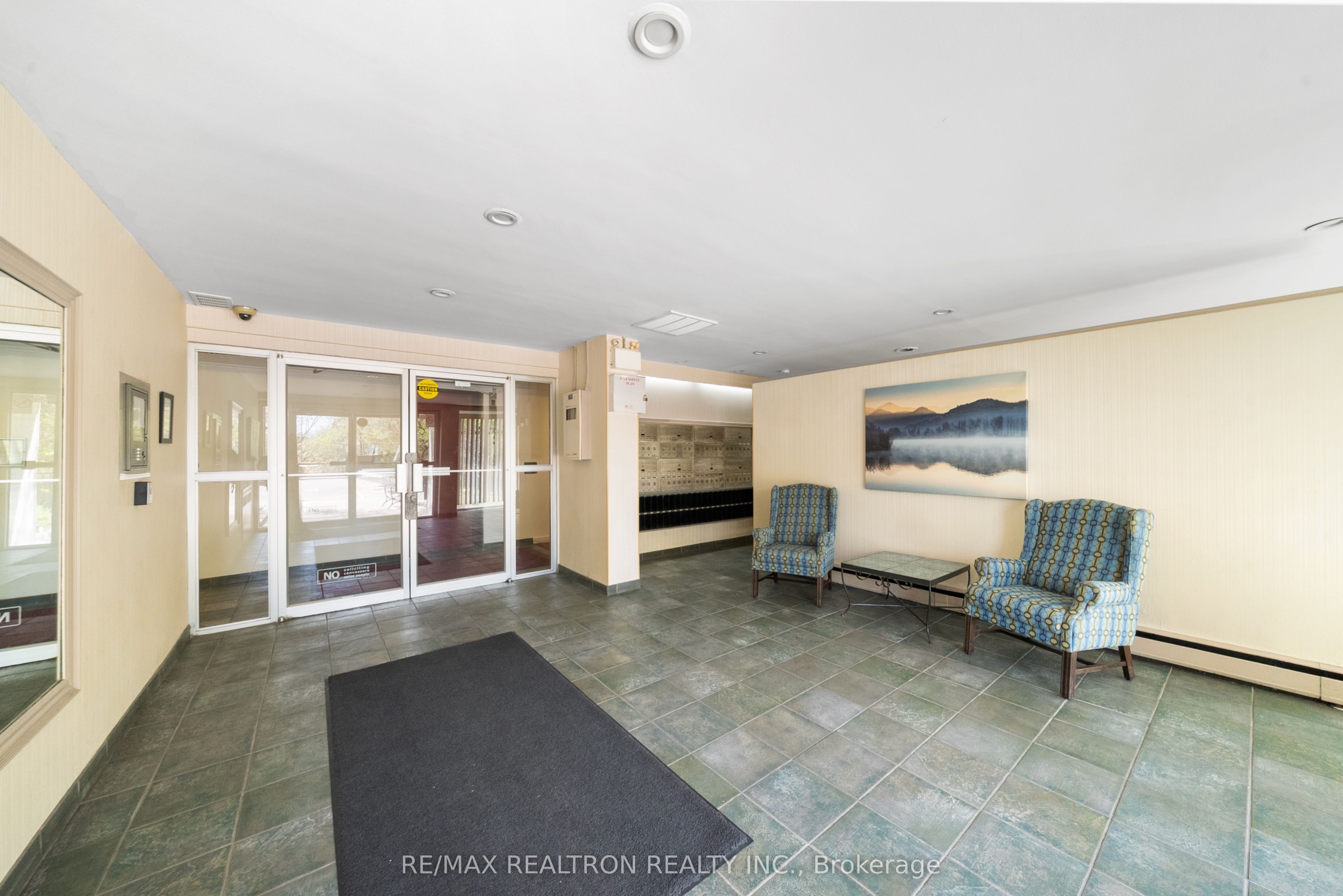 Additional image 3 of 306-160 The Donway N/a W, Toronto, ON, M3C 2G1