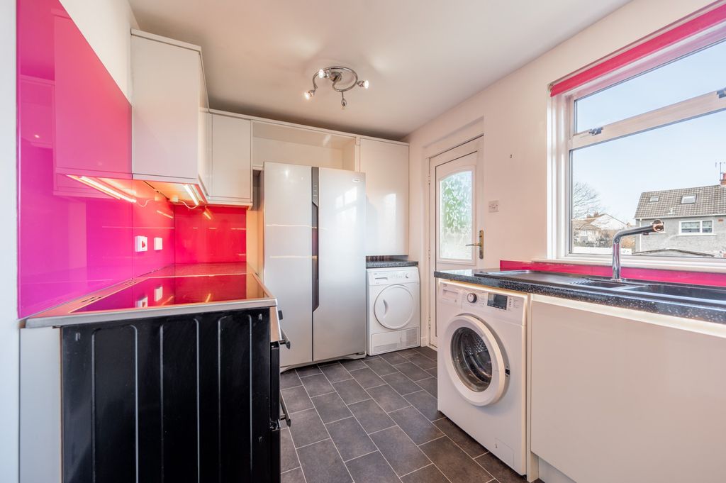 Additional image 4 of 3 bed terraced house to rentCunningham Drive, Giffnock, Glasgow G46