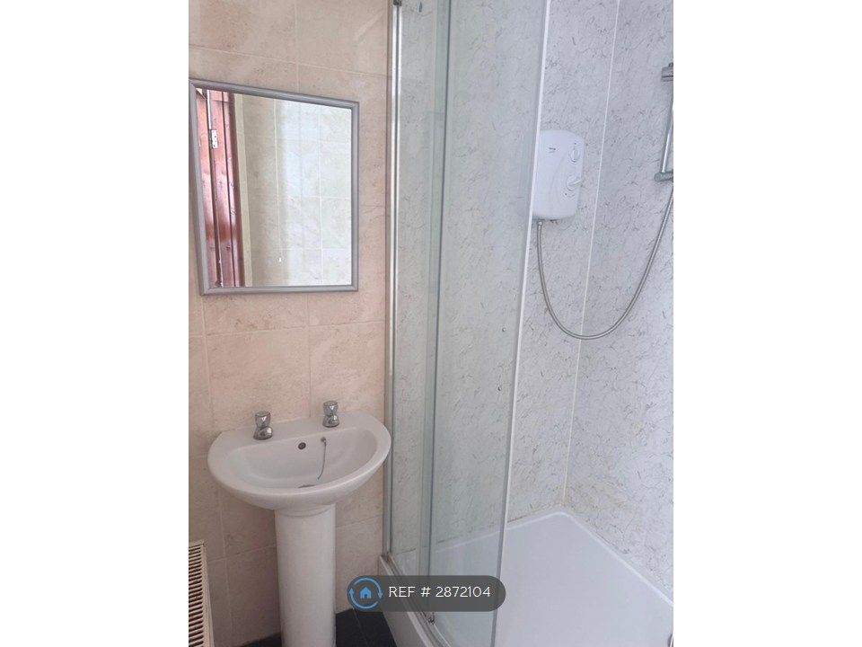 Additional image 12 of 6 bed semi-detached house to rentLower Priory St, Northampton NN1