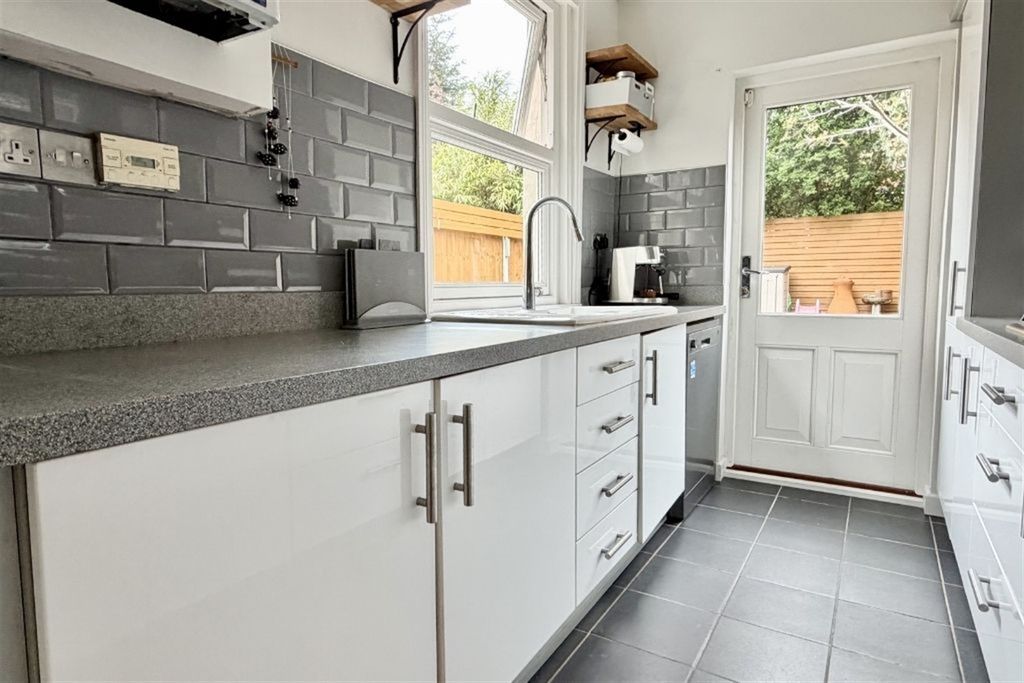 Additional image 5 of 4 bed semi-detached house for saleMiddleton Street, Beeston NG9