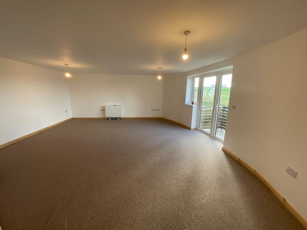 3 bed flat to rentOn The Waves, Crooklets, Bude, Cornwall EX23 photo 3