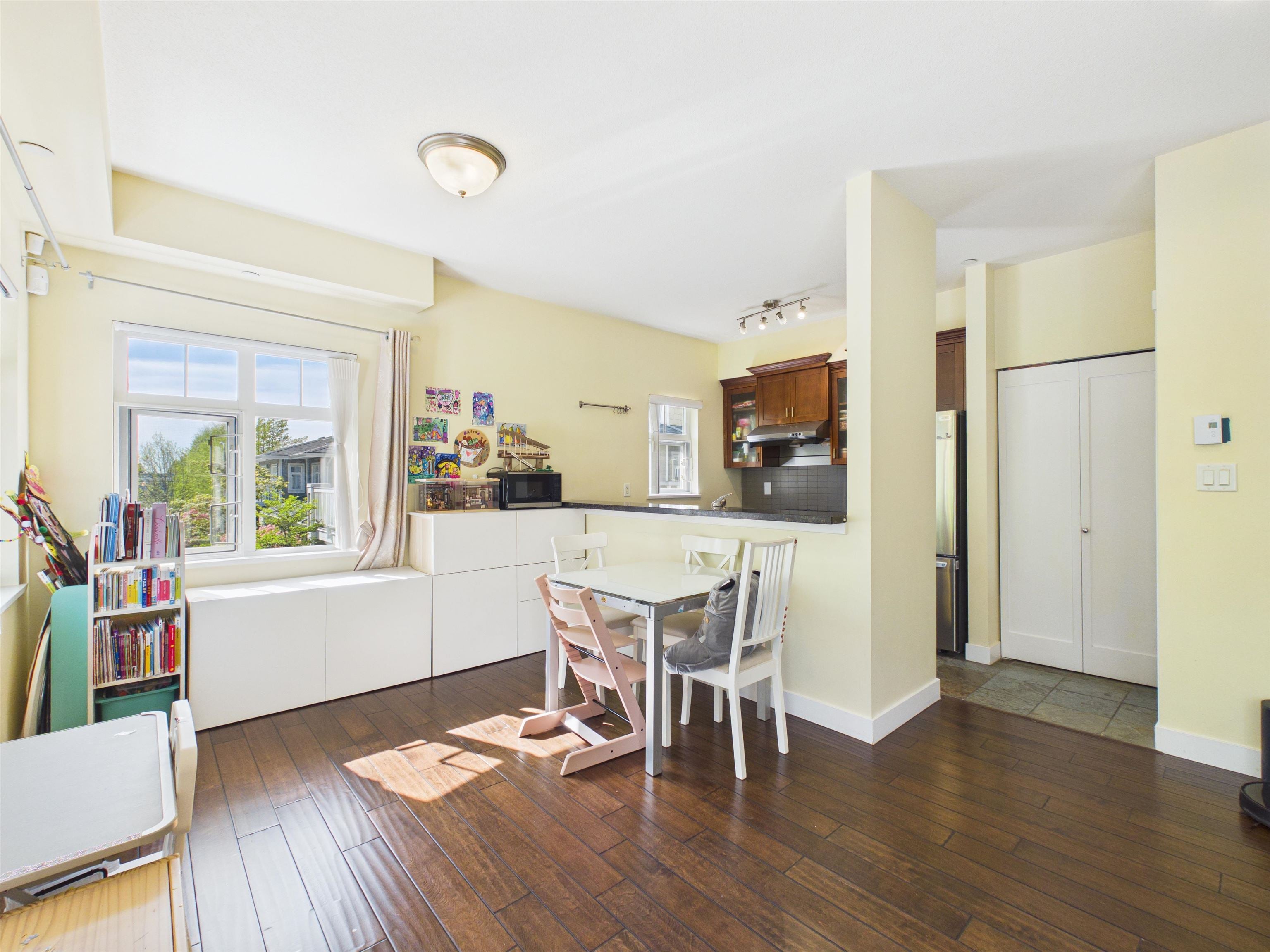 Additional image 4 of 141-7388 Macpherson Avenue, Burnaby, BC, V5J 0A1