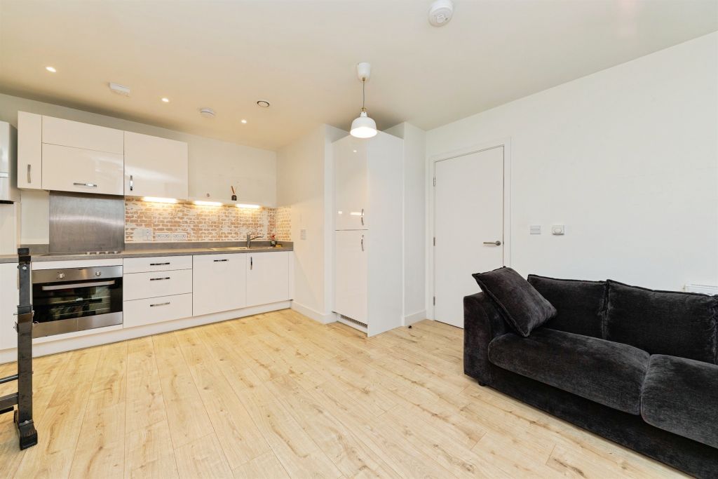 Additional image 2 of 1 bed flat for saleThe Ridgeway, Hertford SG14