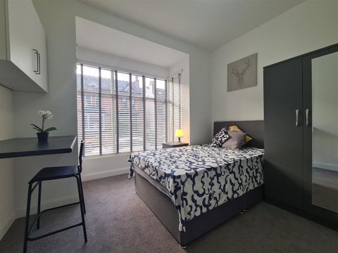 Edgbaston Road, Smethwick, Birmingham B66, Room to rent