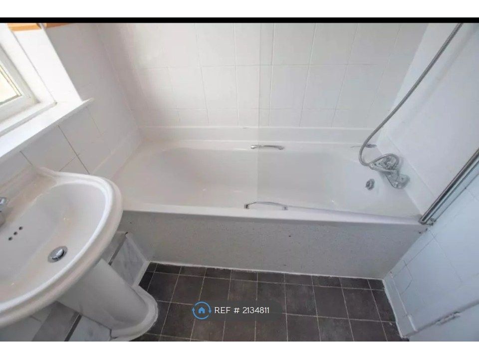 Additional image 14 of 3 bed flat to rentLinks St, Kirkcaldy KY1