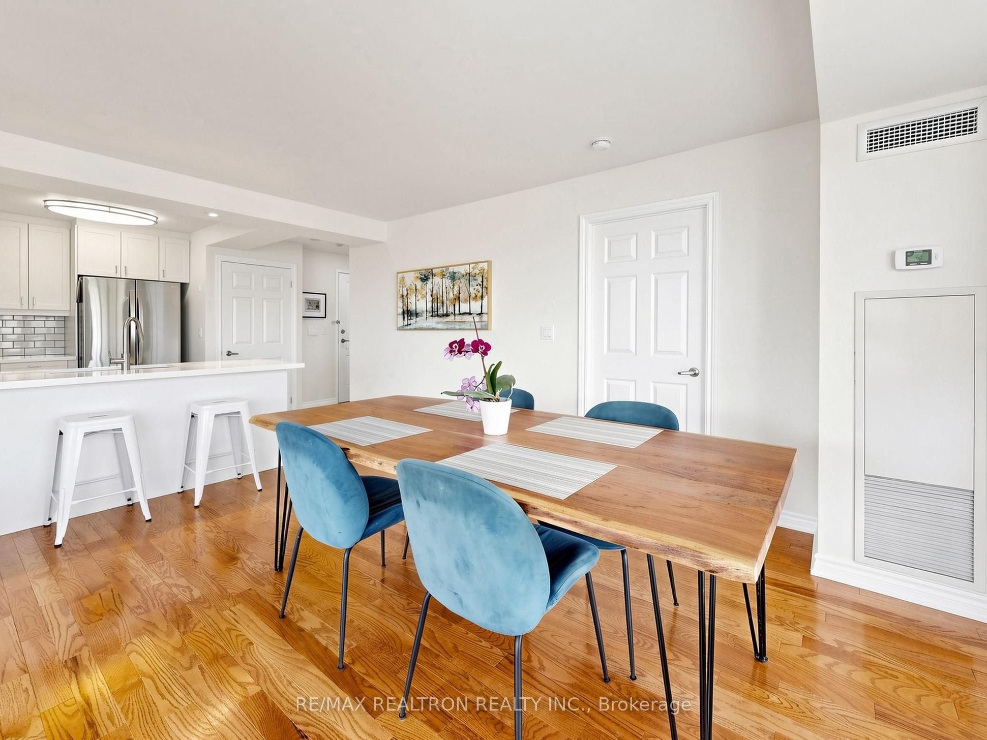 Additional image 6 of 414-16 Dallimore Circle, Toronto, ON, M3C 4C4