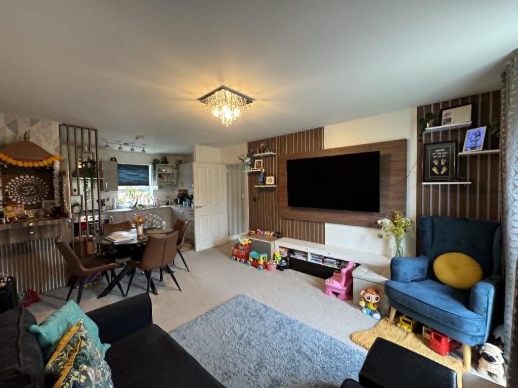 Additional image 6 of 2 bed flat to rentHutton Close, Newbury RG14