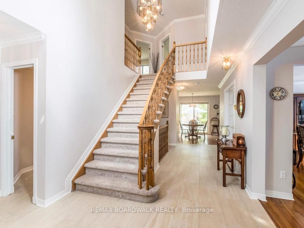 Additional image 4 of 42 Slade Crescent, Ottawa, ON, K2K 2K9