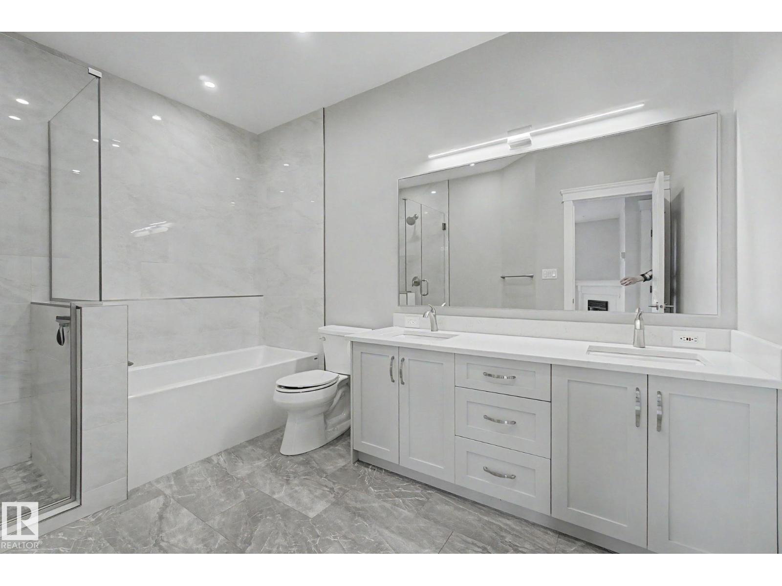 Additional image 3 of 411-10033 110 Street NW, Edmonton, AB, T5K1J5