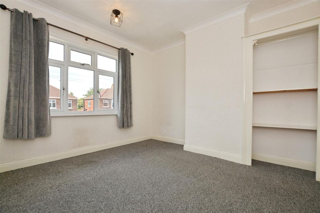 Additional image 10 of 3 bed semi-detached house to rentStockshill Road, Scunthorpe DN16